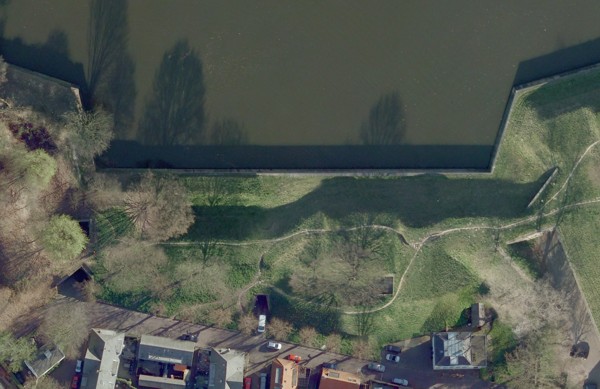 Courtine Katten-Oranje